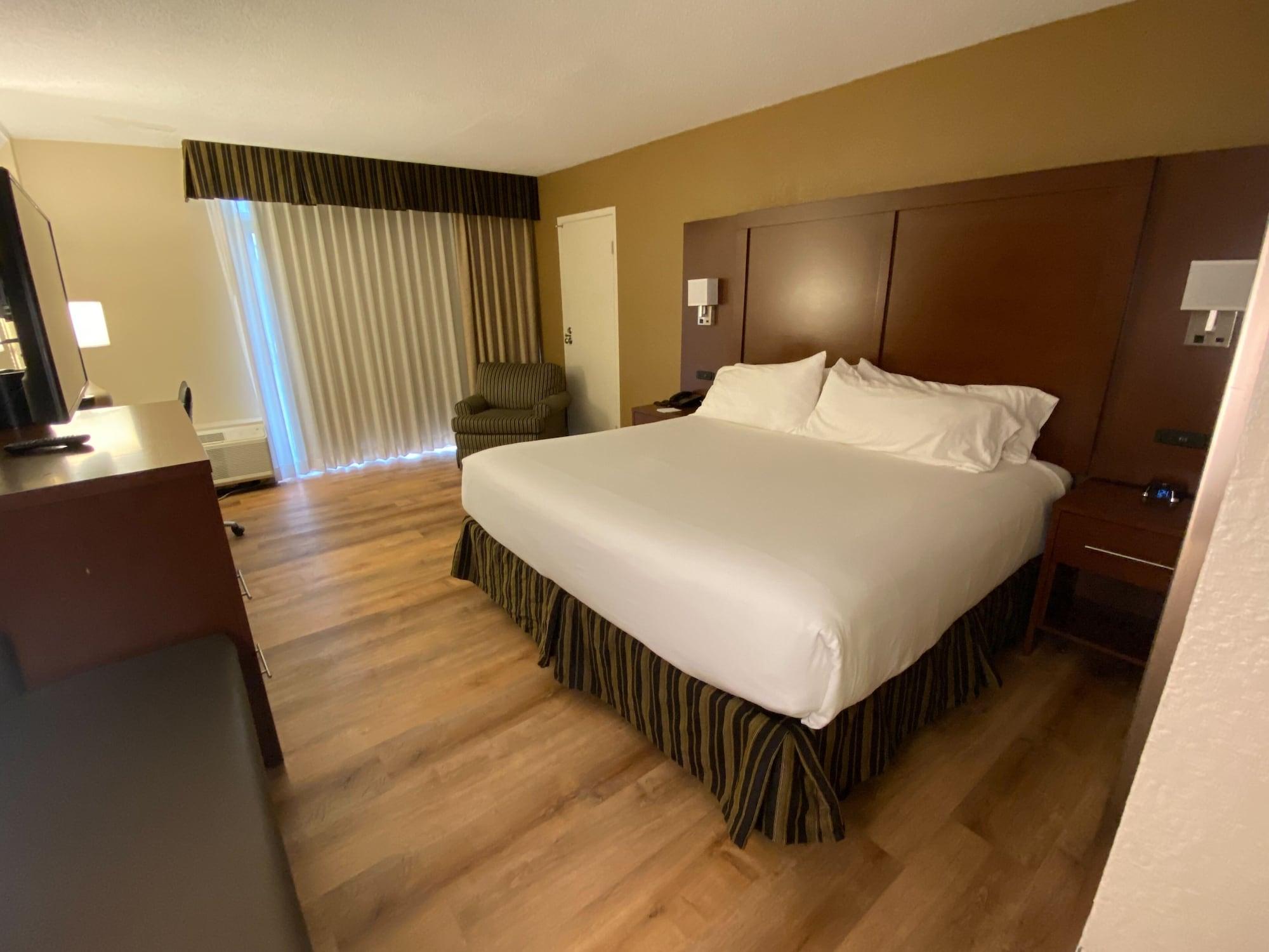 Hotel Wyndham Garden Warsaw Esterno foto