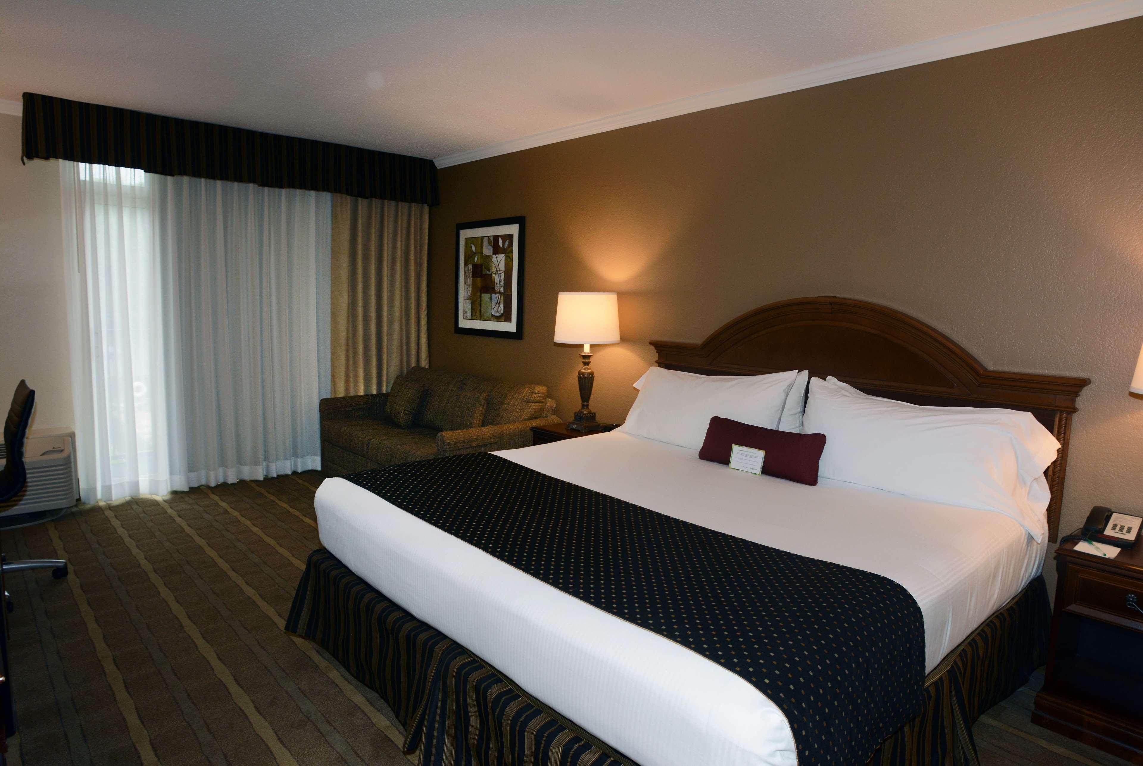 Hotel Wyndham Garden Warsaw Esterno foto